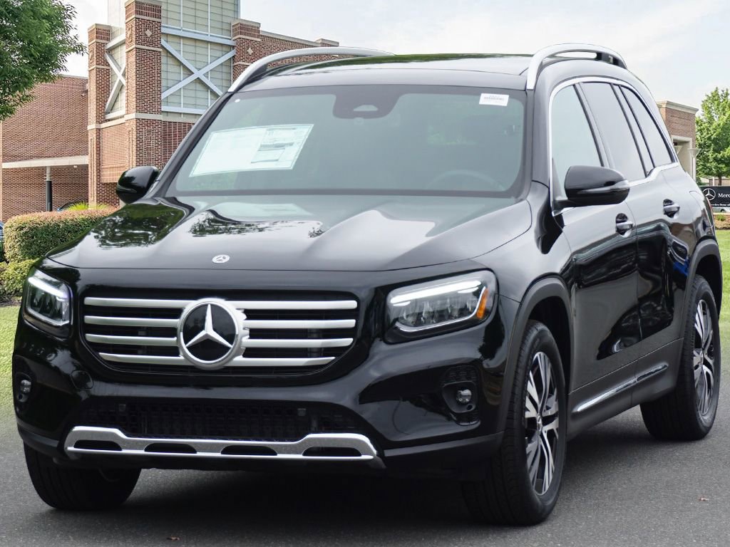 New 2025 Mercedes-Benz GLB 250 4MATIC image 4