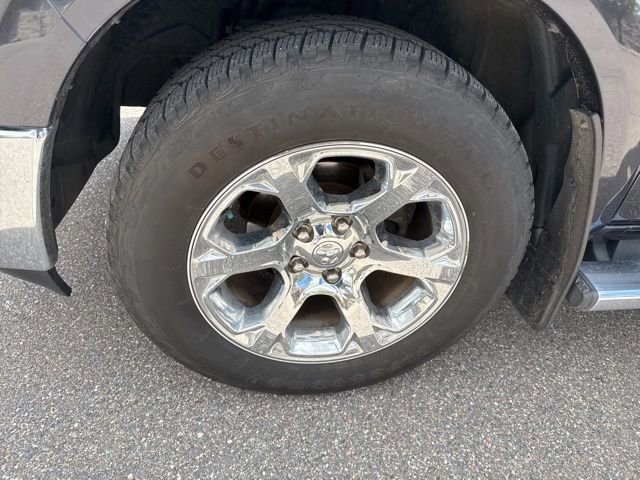 Used 2015 RAM 1500 Laramie AWD/4WD image 13