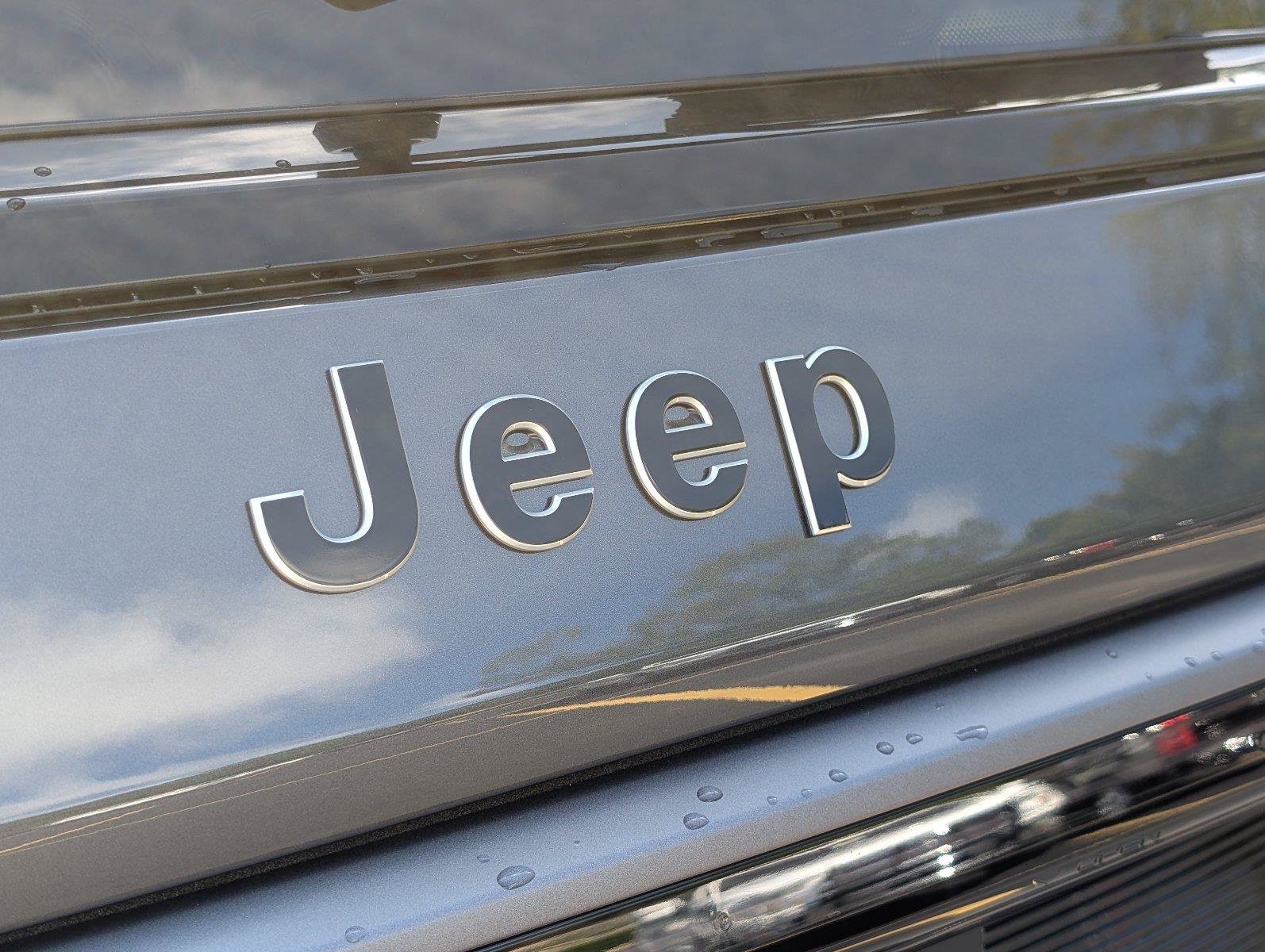 New 2026 Jeep Grand Wagoneer Limited AWD/4WD image 5