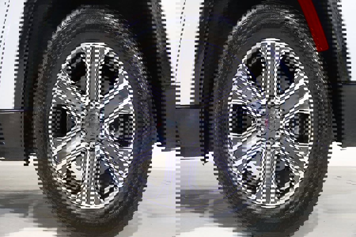 Used 2024 Jeep Wagoneer L Series II w/ Flexible Seating Group image 74