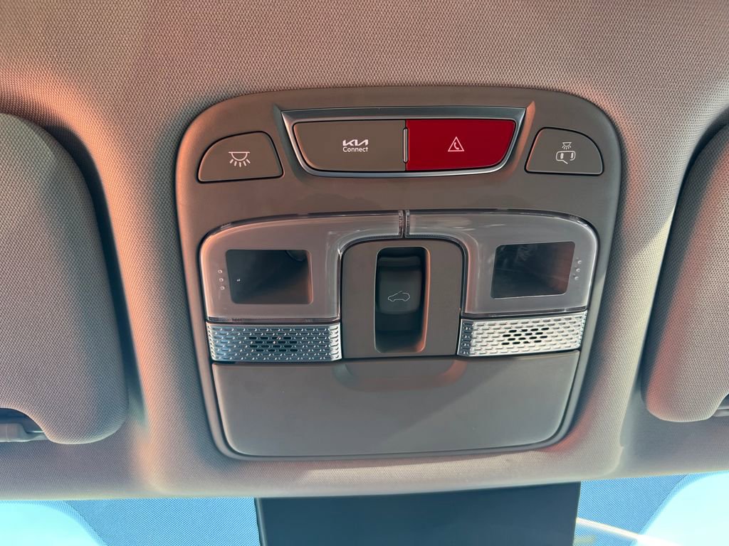 Used 2025 Kia Telluride S image 38