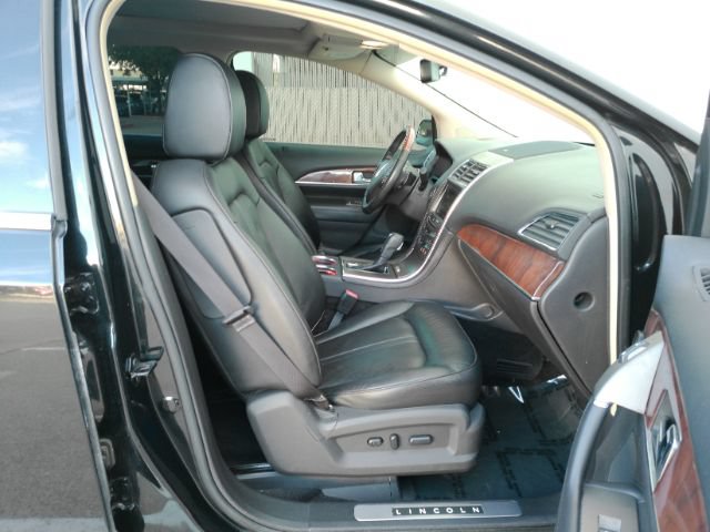 Used 2013 Lincoln MKX FWD image 19