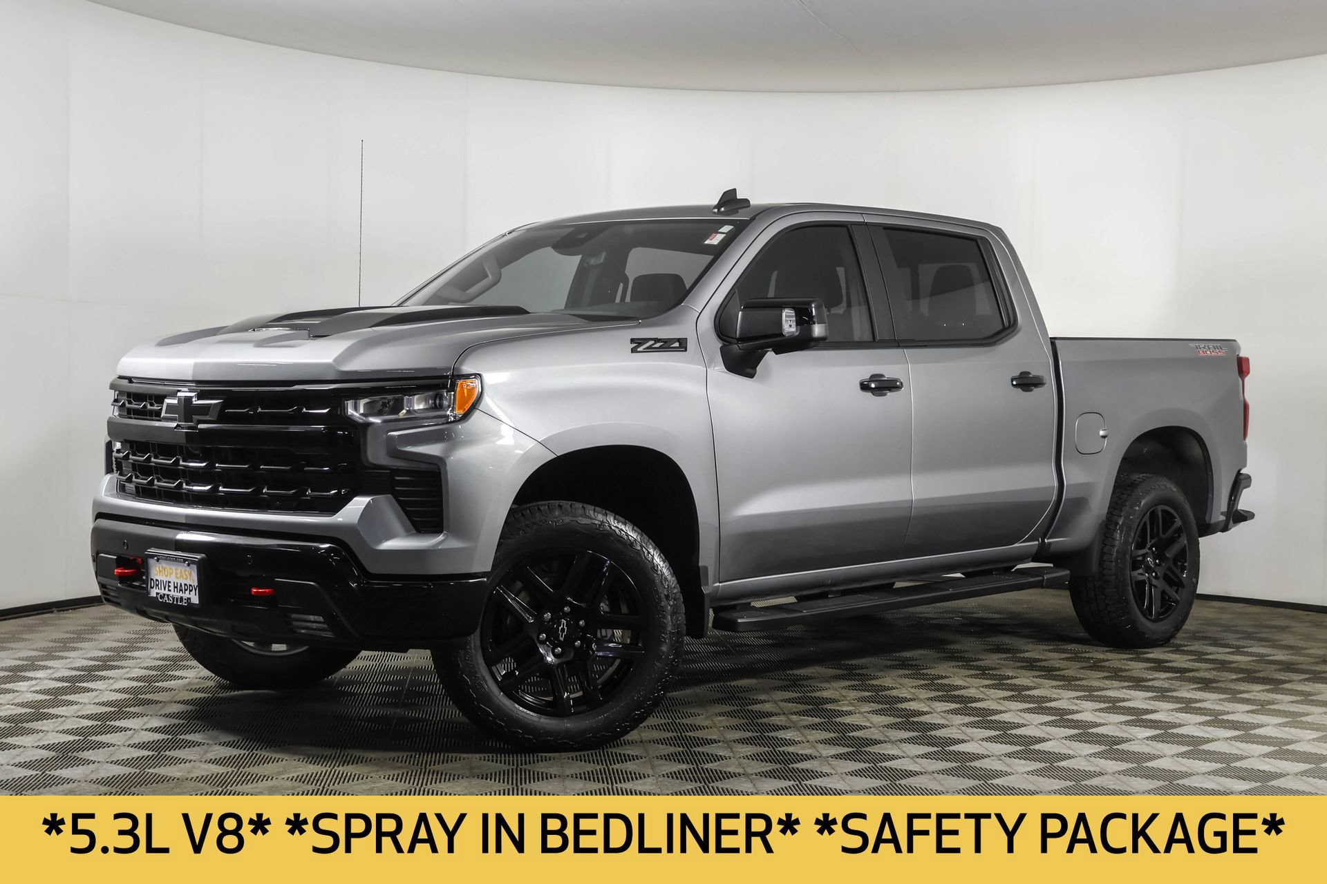 Used 2025 Chevrolet Silverado 1500 LT Trail Boss w/ Convenience Package II image 2