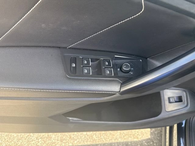 Used 2023 Volkswagen Tiguan SE R-Line FWD image 18