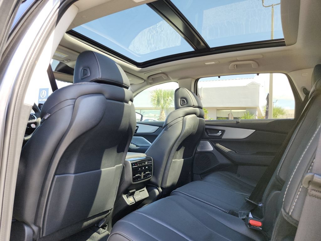 New 2026 Acura MDX w/ Technology Package FWD image 16