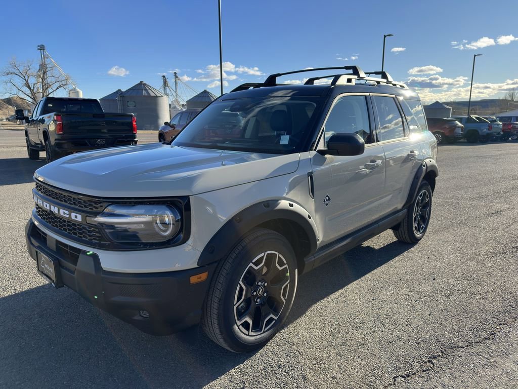 New 2025 Ford Bronco Sport Outer Banks image 3