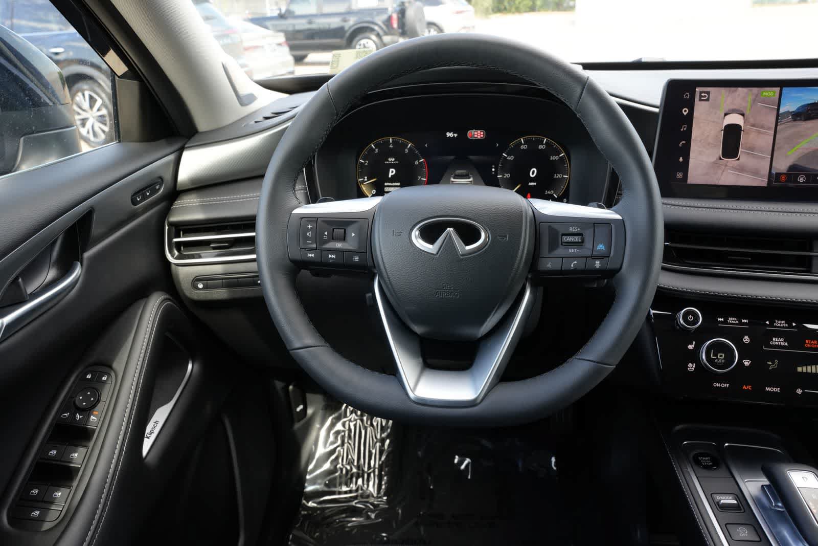 Certified 2027 INFINITI QX60 Luxe w/ Cargo Package FWD image 11
