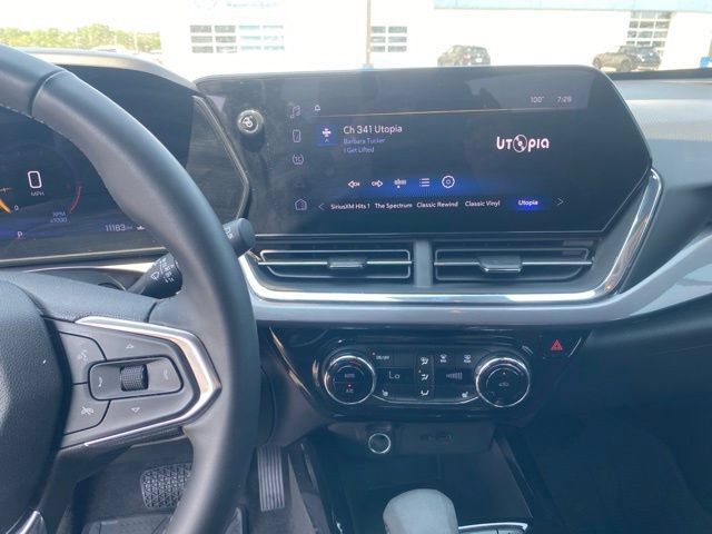 Used 2025 Chevrolet Trax ACTIV w/ Driver Confidence Package FWD image 12