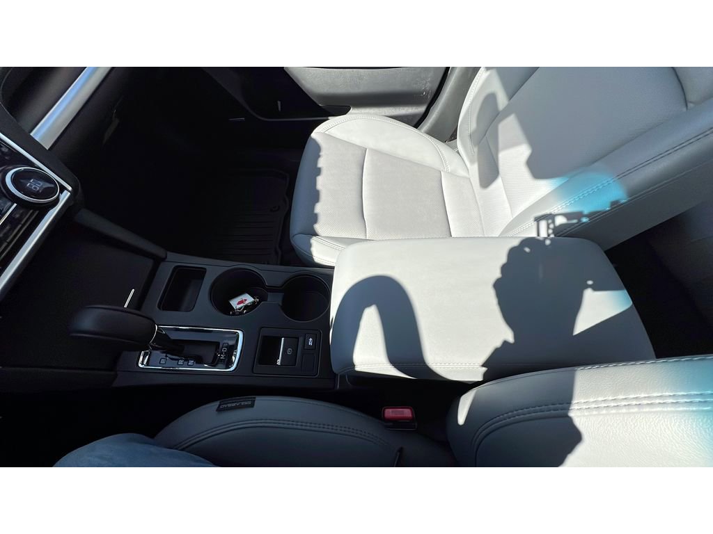 Used 2018 Subaru Legacy 3.6R Limited image 20