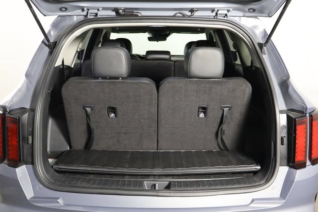 Used 2021 Kia Sorento S w/ Panoramic Sunroof Package FWD image 17