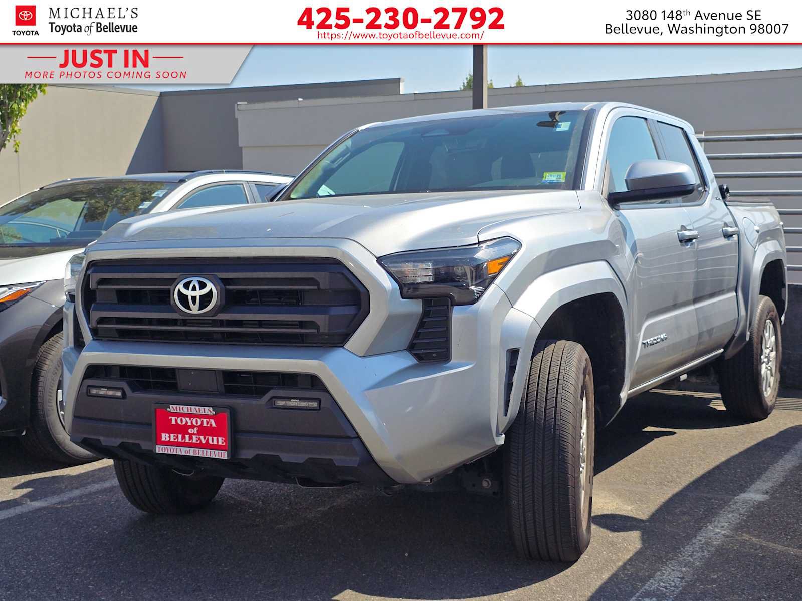 Certified 2025 Toyota Tacoma SR5 AWD/4WD image 1