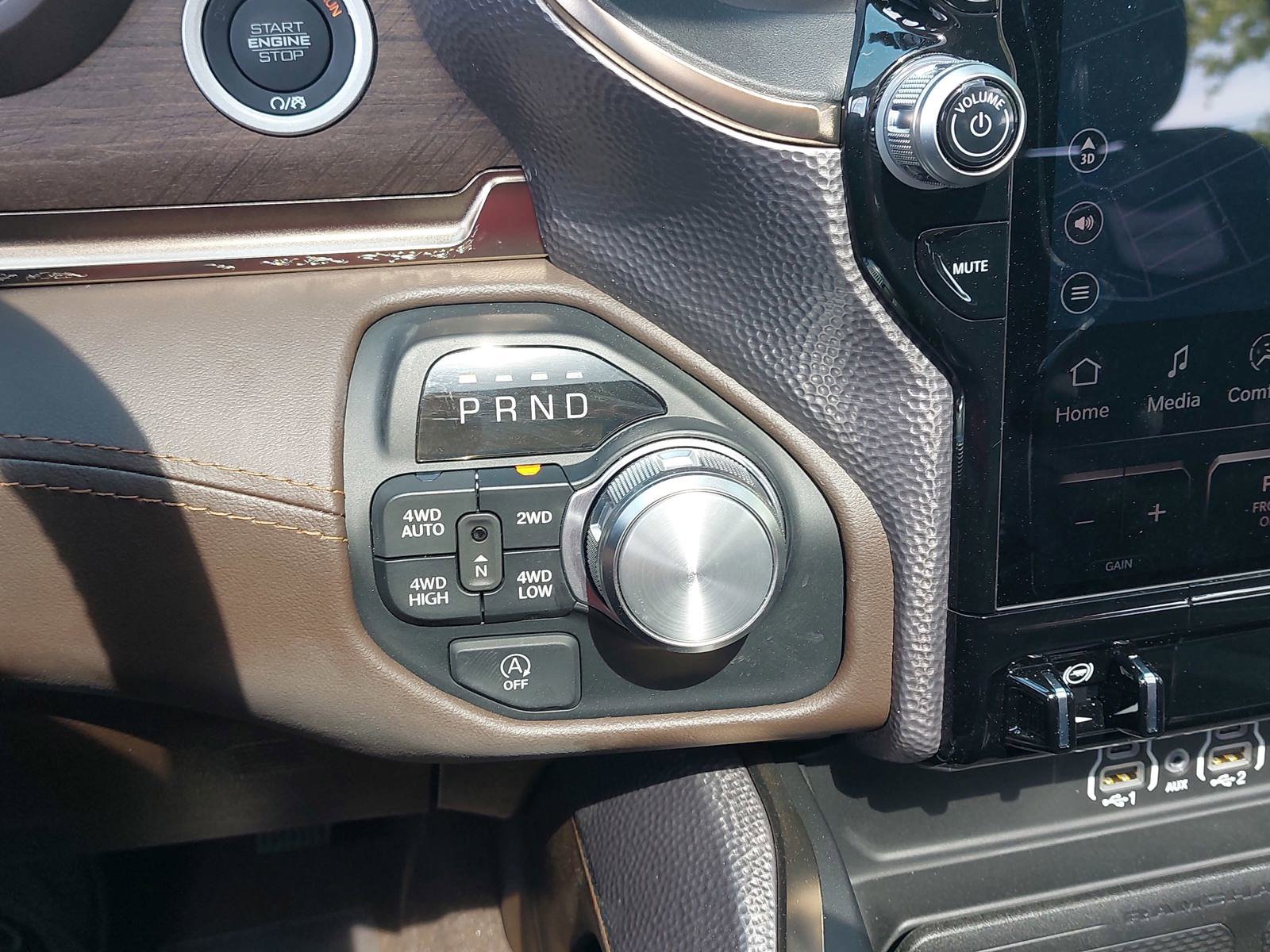 New 2025 RAM 1500 Limited AWD/4WD image 25