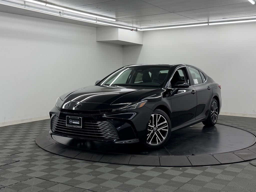 Used 2026 Toyota Camry XLE FWD image 1