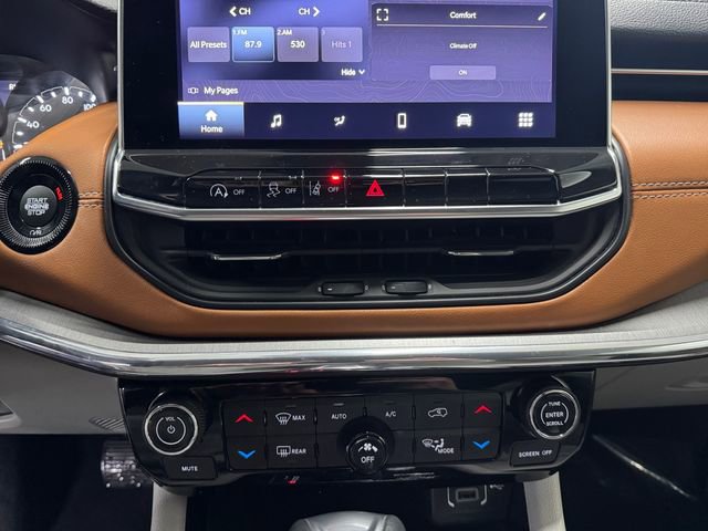 Used 2022 Jeep Compass Limited image 3