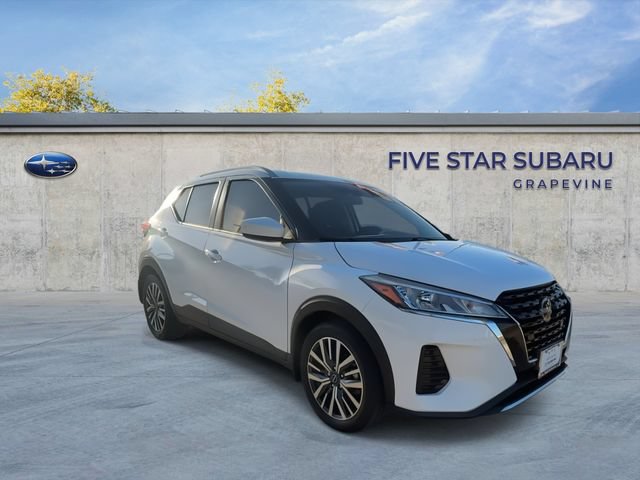 Used 2023 Nissan Kicks SV FWD image 2