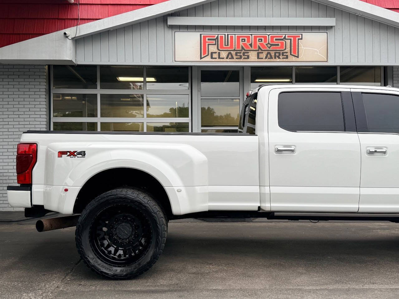 Used 2022 Ford F450 Platinum w/ FX4 Off-Road Package AWD/4WD image 11