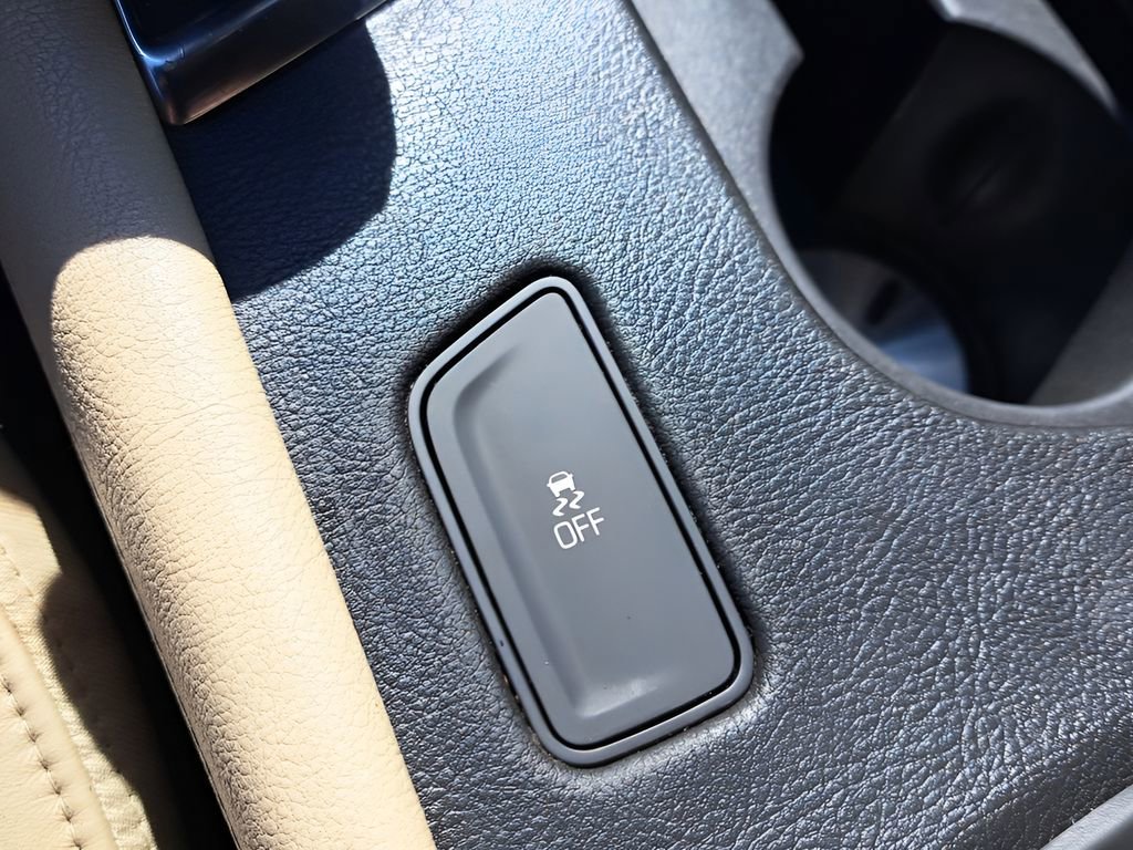 Used 2017 Cadillac XT5 Luxury w/ Driver Awareness Package image 26