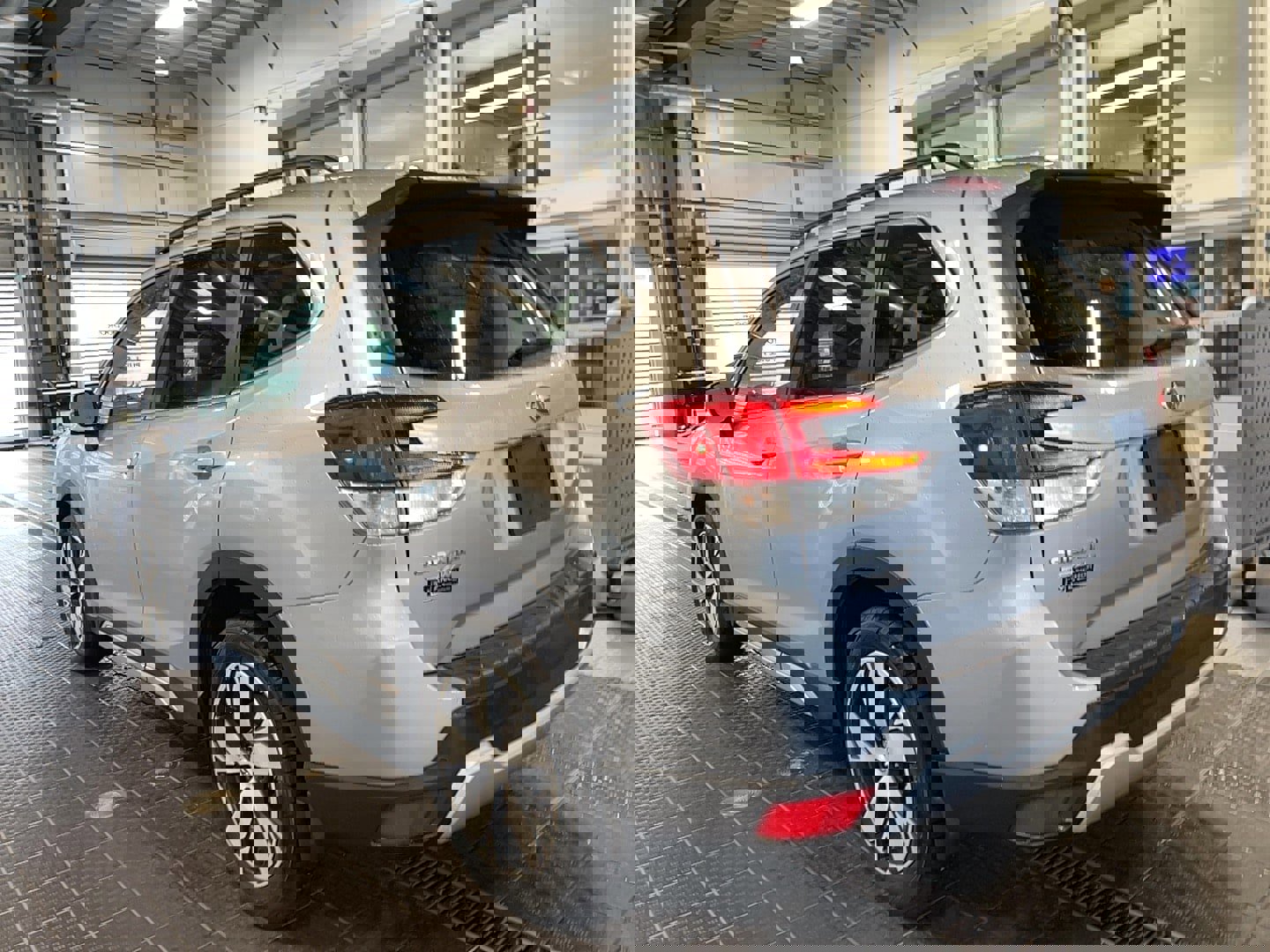 Used 2021 Subaru Forester Touring image 22