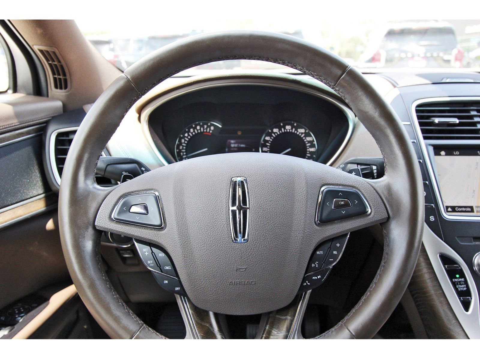 Used 2017 Lincoln MKX Reserve w/ Lincoln MKX Climate Package image 15