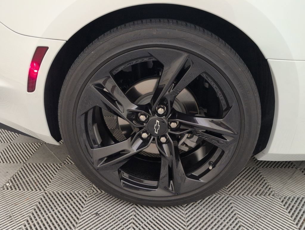 Used 2023 Chevrolet Camaro LT w/ RS Package image 13