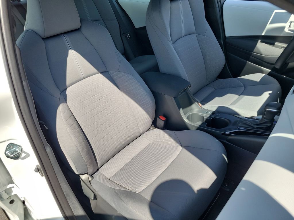Used 2026 Toyota Corolla SE w/ SE Package image 21