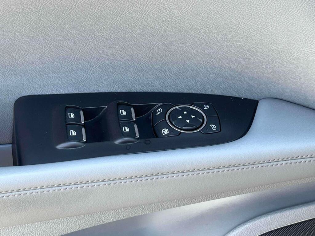Used 2023 Lincoln Nautilus Reserve w/ Equipment Group 201A AWD/4WD image 31