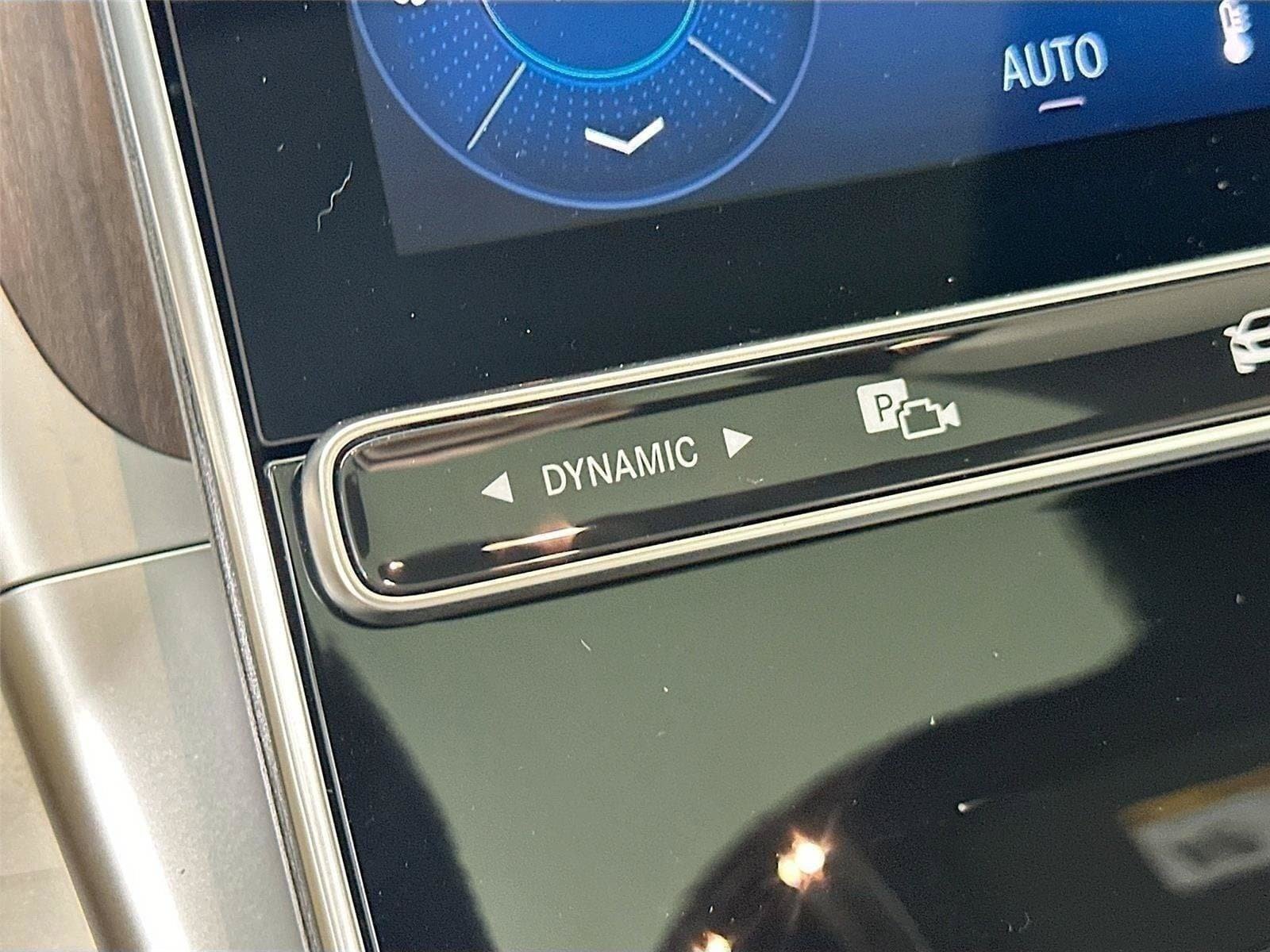 Certified 2026 Mercedes-Benz C 300 4MATIC Sedan image 21