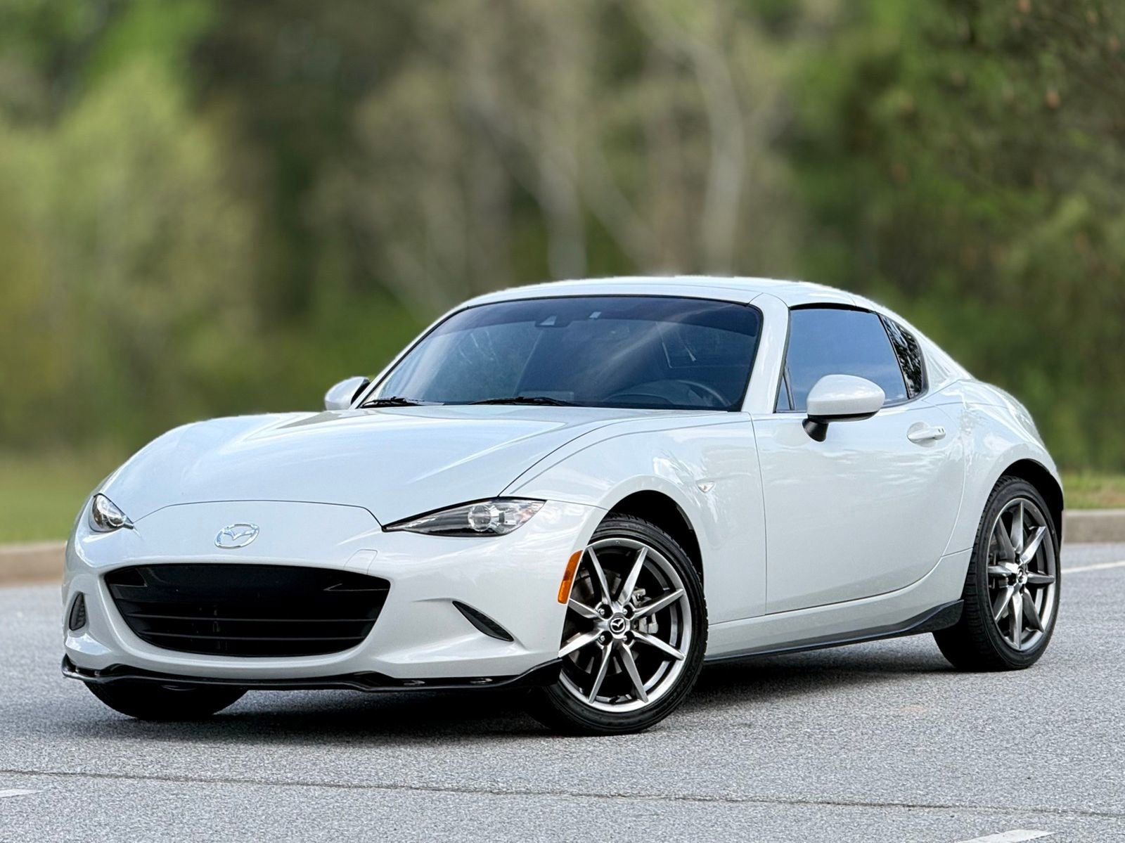 Used 2018 MAZDA MX-5 Miata RF Grand Touring image 8