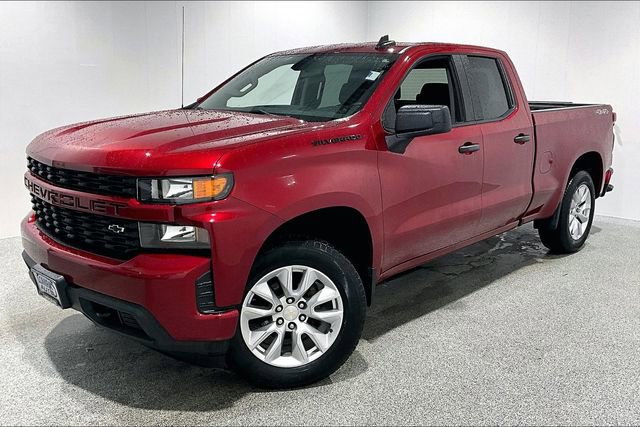 Used 2021 Chevrolet Silverado 1500 Custom w/ LPO, Dark Essentials Package image 3