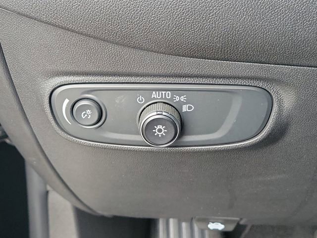 Certified 2024 Chevrolet Equinox LS image 21