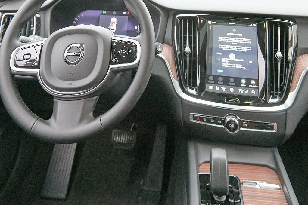 New 2026 Volvo V60 B5 Cross Country Plus w/ Climate Package image 25