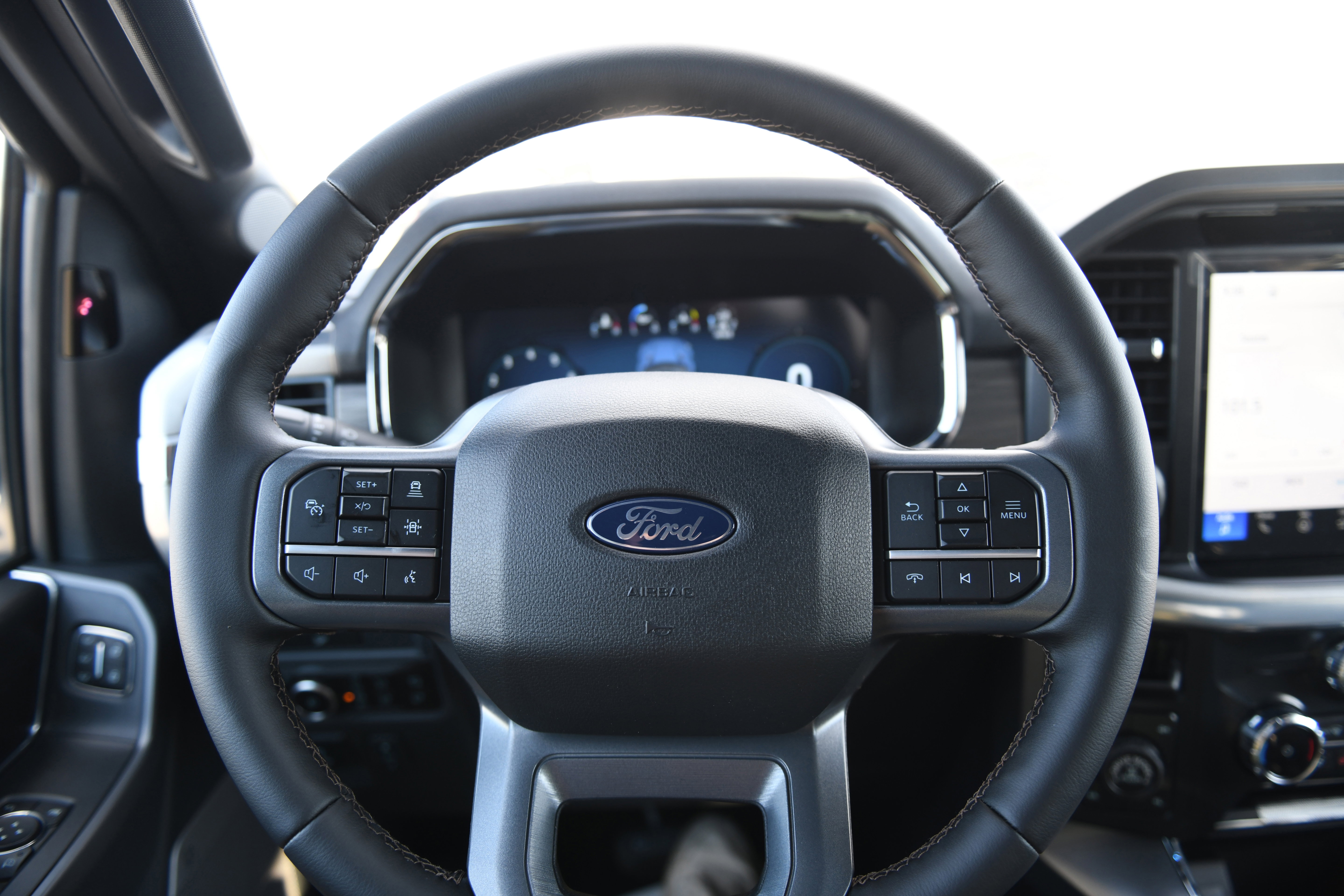 New 2026 Ford F150 Lariat w/ Equipment Group 501A Mid image 24