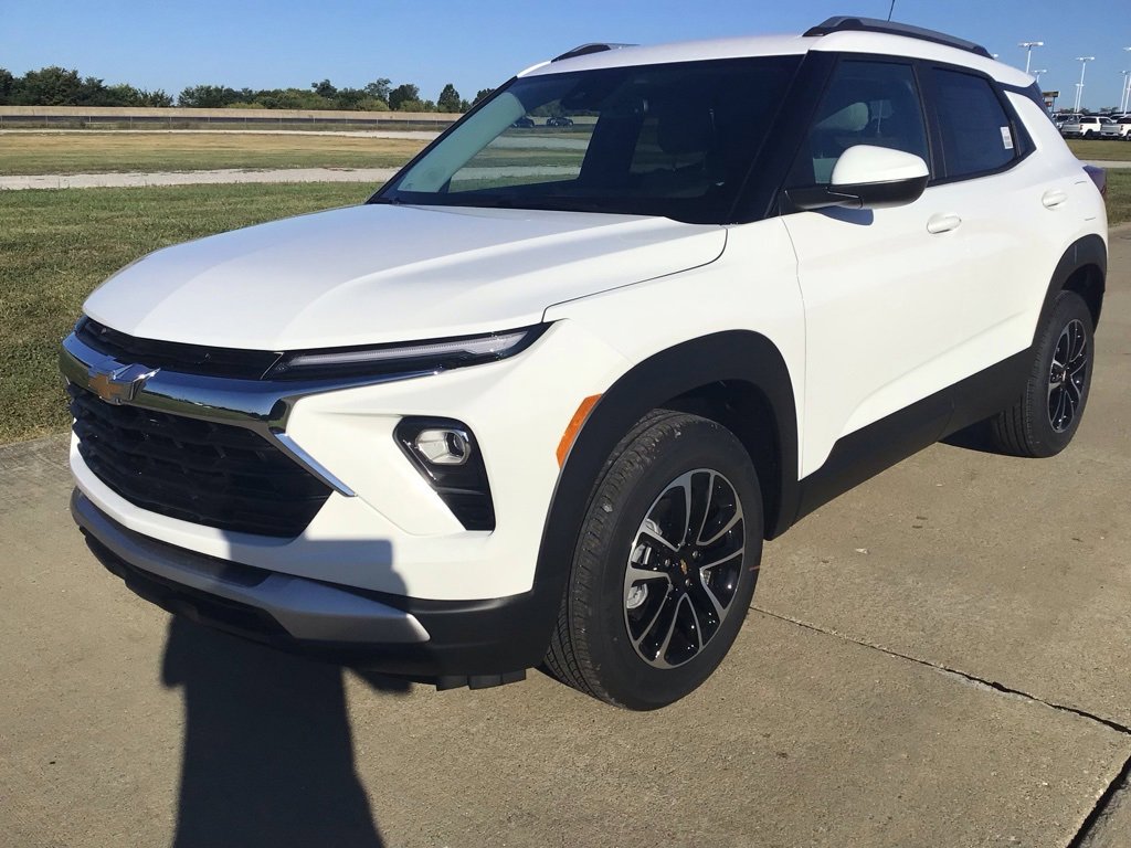 New 2026 Chevrolet TrailBlazer LT w/ Convenience Package image 2