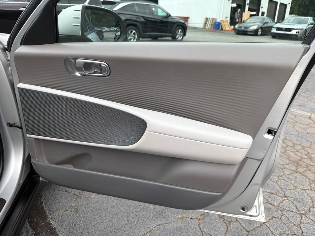 Used 2024 Hyundai Ioniq 6 SEL RWD image 14