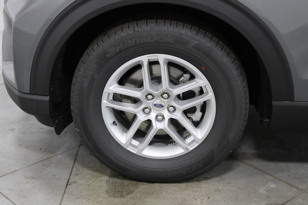 New 2026 Ford Explorer Active w/ Active Comfort Package image 18