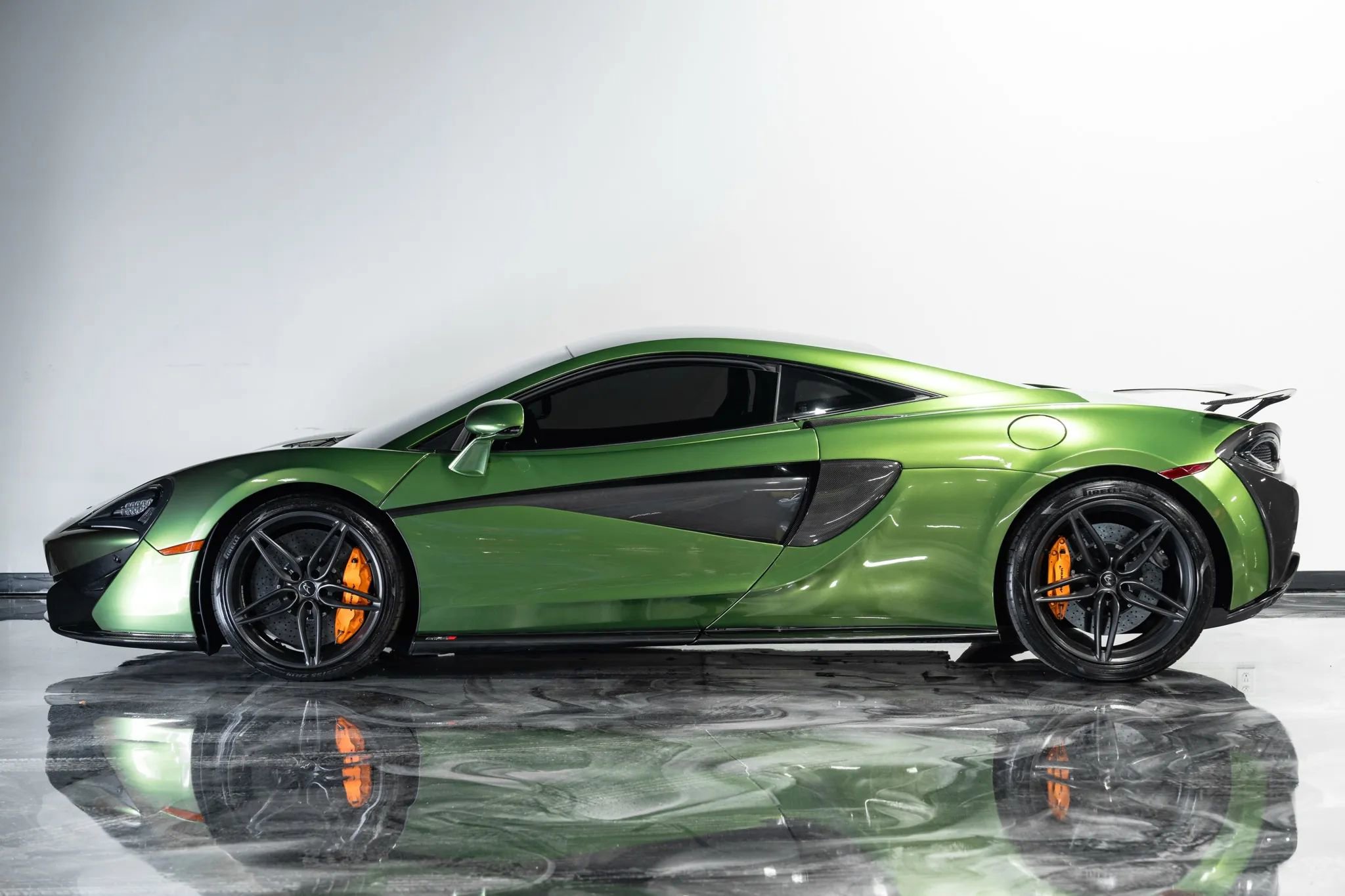 Used 2017 McLaren 570S Coupe image 14
