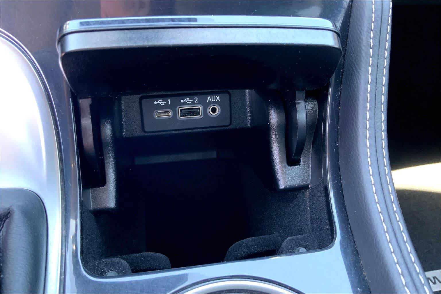 Used 2023 Nissan Maxima Platinum w/ Sport Mat Group FWD image 35