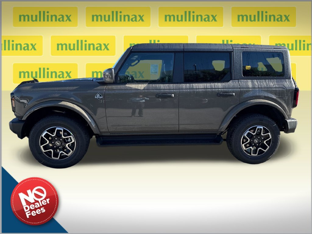 New 2026 Ford Bronco Outer Banks AWD/4WD image 2