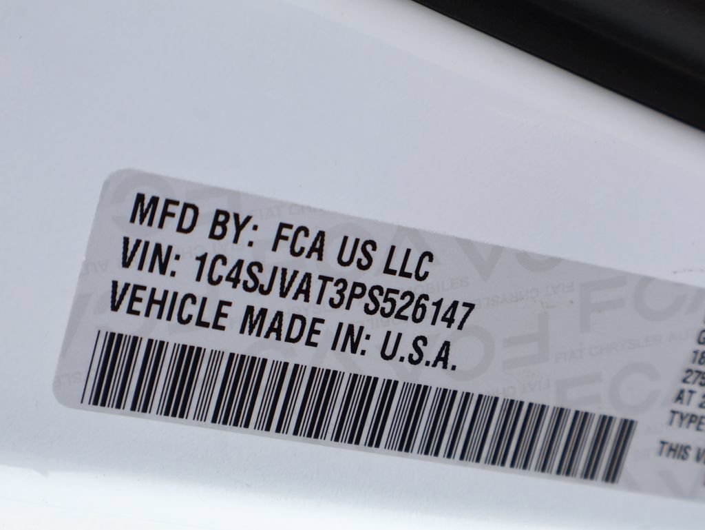Used 2023 Jeep Wagoneer 4WD image 43