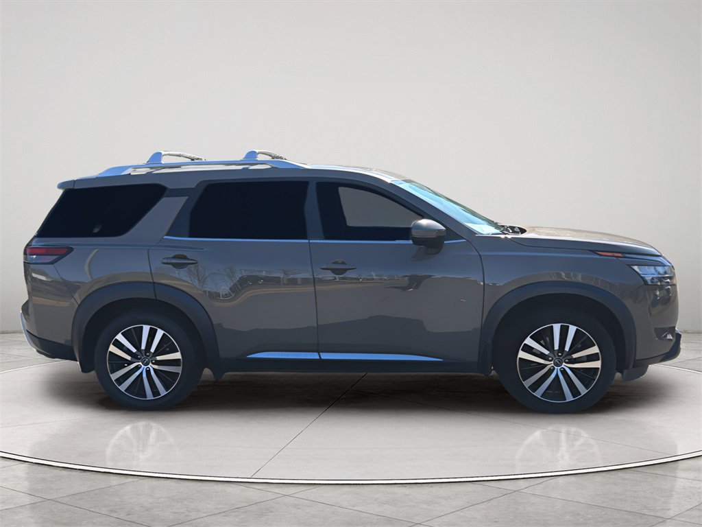 Used 2023 Nissan Pathfinder Platinum w/ Cargo Package image 14