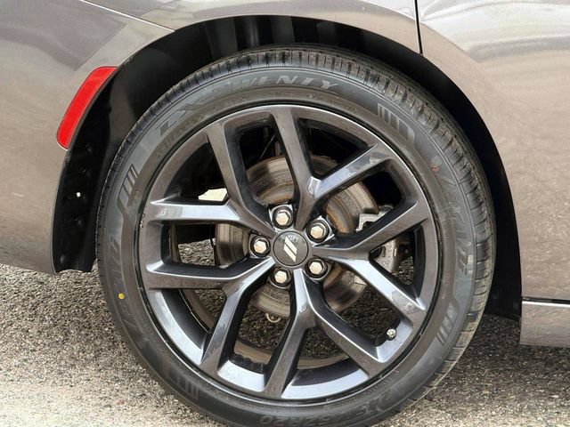 Used 2022 Dodge Charger SXT w/ Blacktop Package RWD image 9