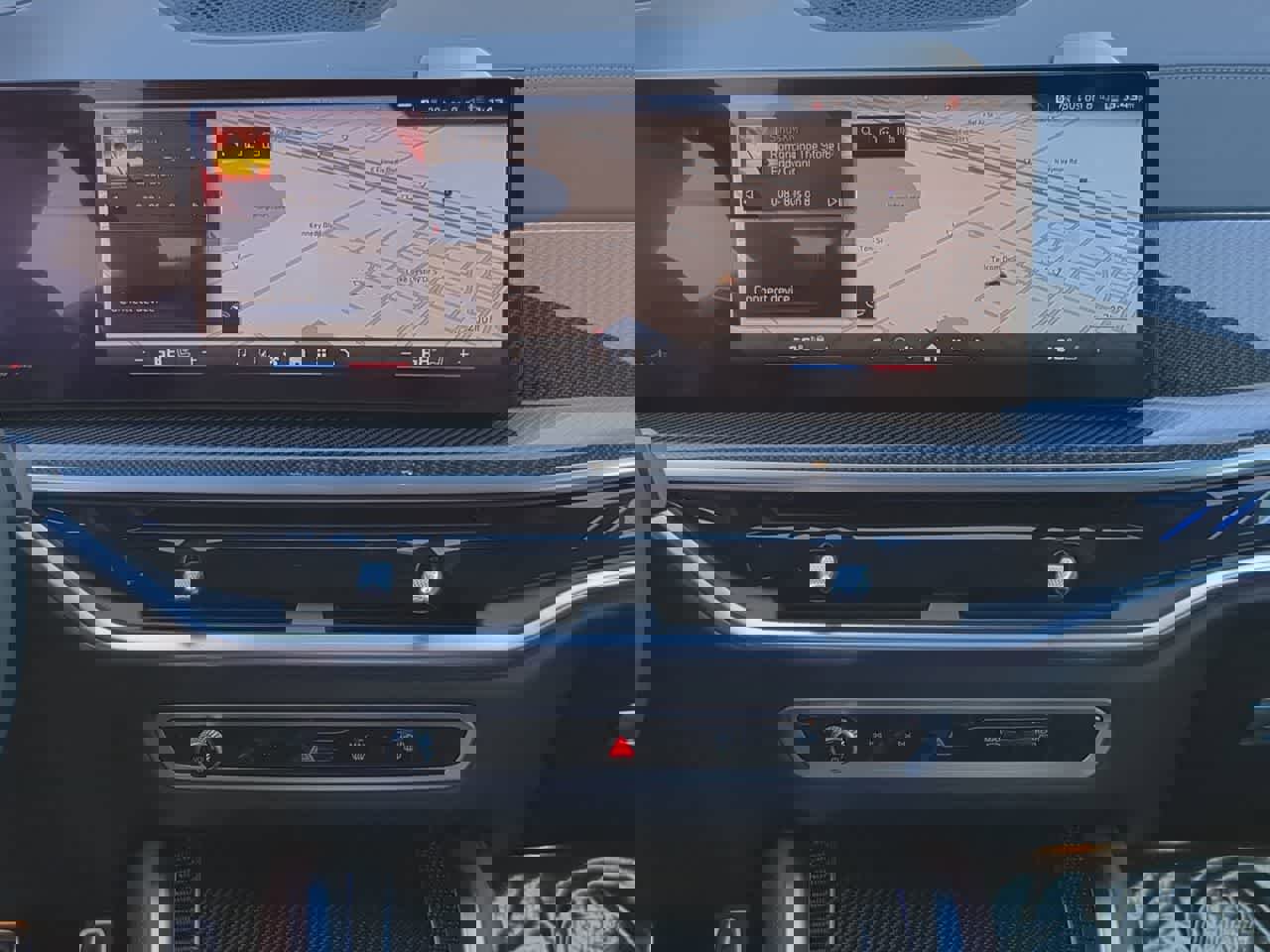 Used 2026 BMW X6 M60i w/ Executive Package image 29