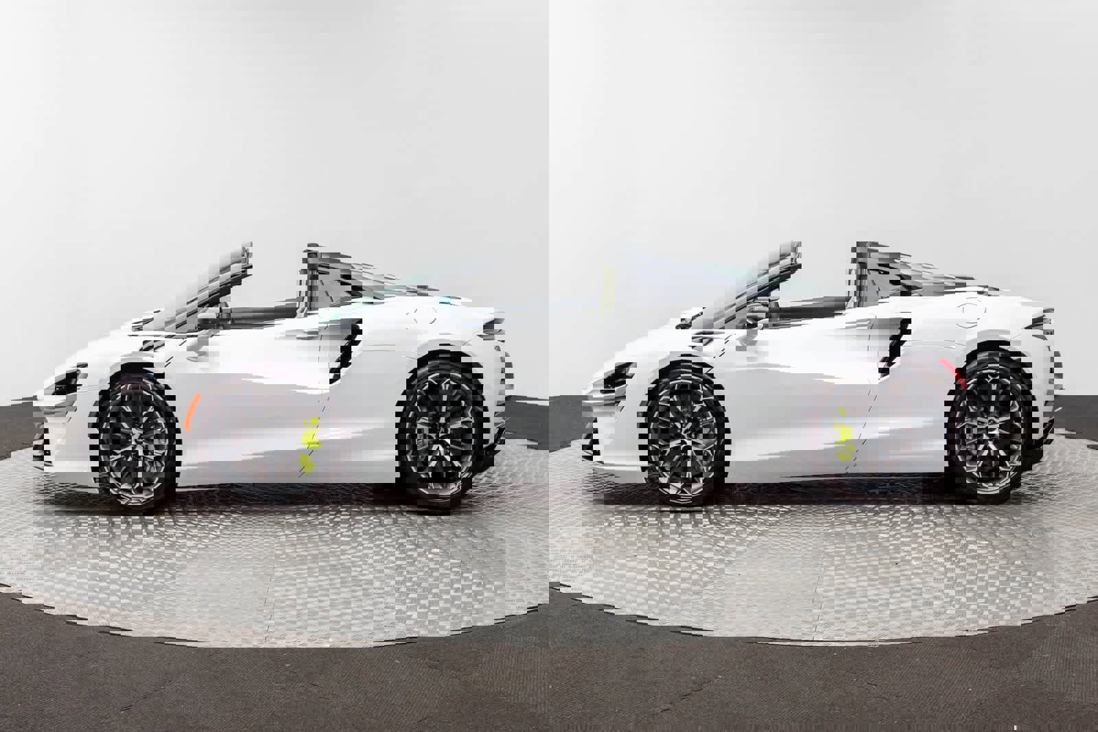 New 2026 McLaren Artura image 3