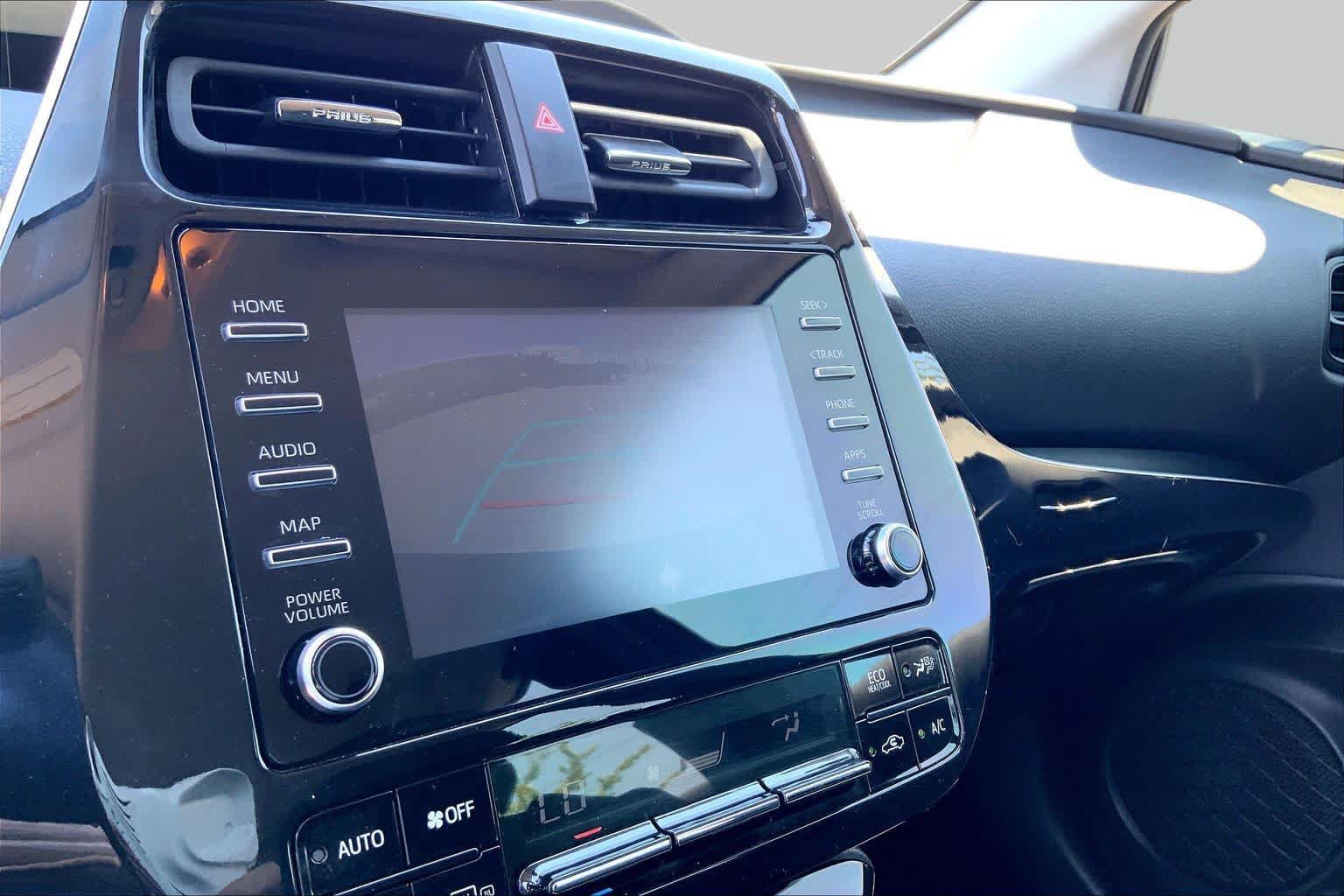 Used 2020 Toyota Prius LE FWD image 25