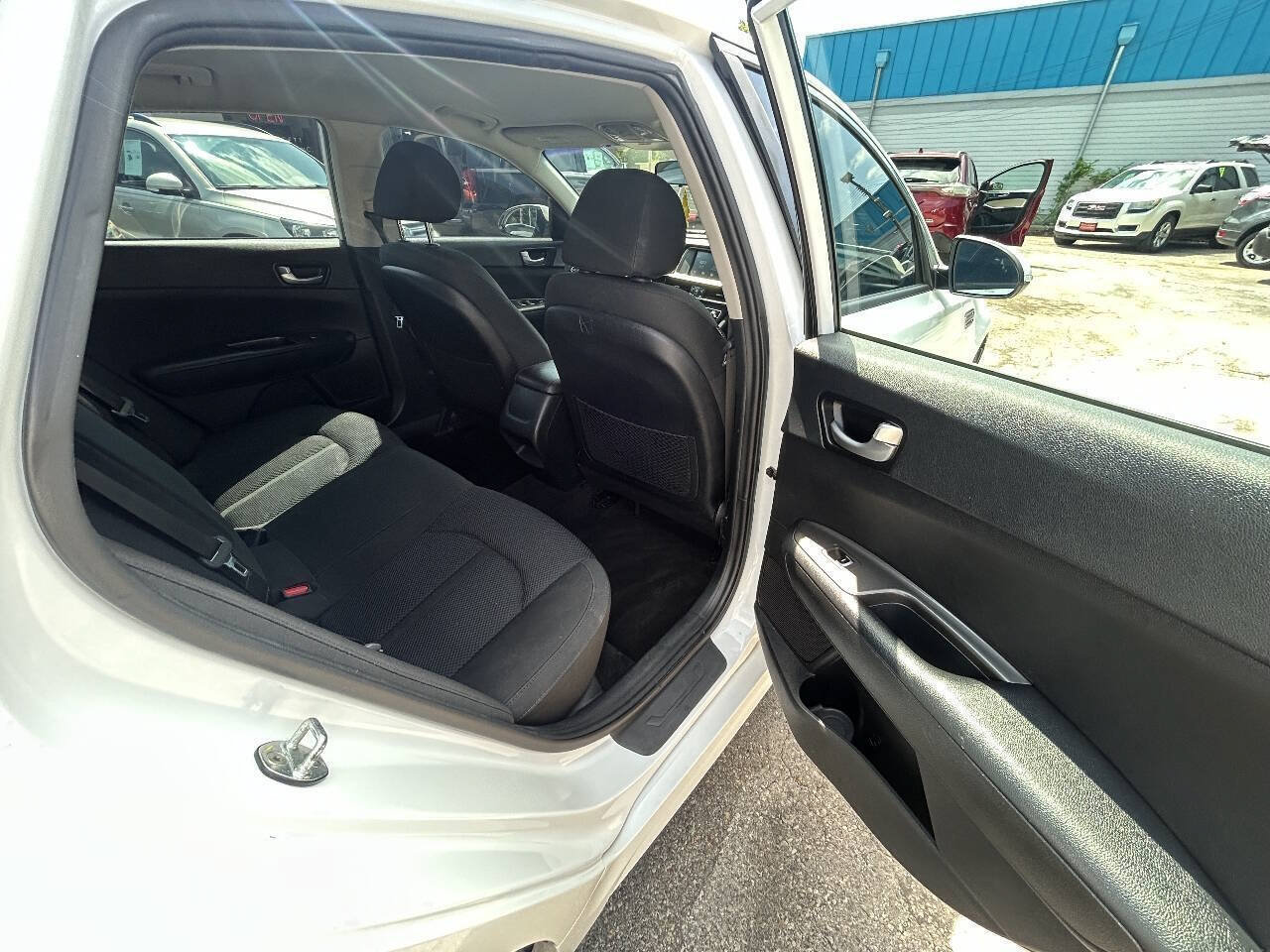 Used 2019 Kia Optima LX FWD image 8