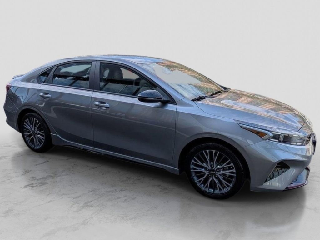 Certified 2023 Kia Forte GT-Line image 5