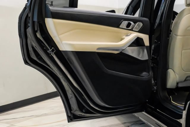 Used 2021 BMW ALPINA XB7 AWD/4WD image 60