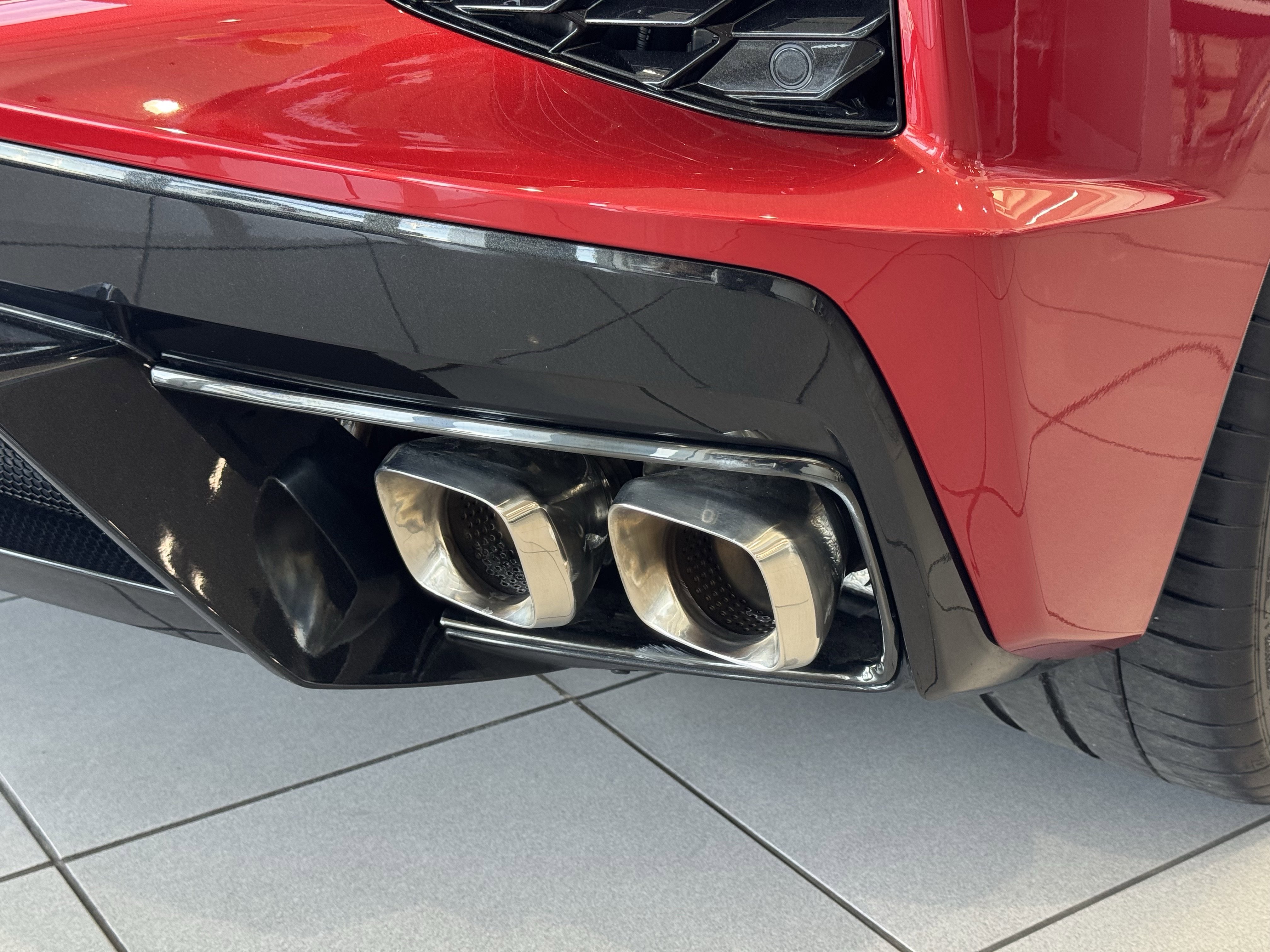 Used 2024 Chevrolet Corvette Stingray Convertible w/ Z51 Performance Package image 9