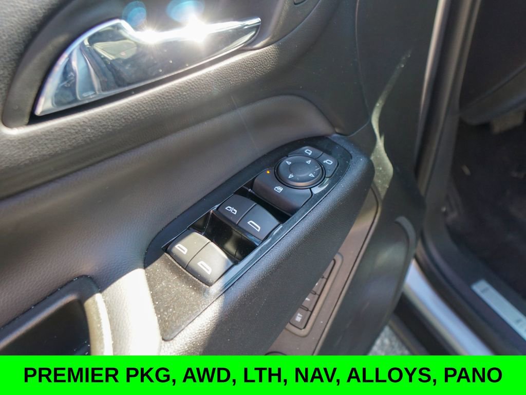 Used 2023 Chevrolet Equinox Premier image 17