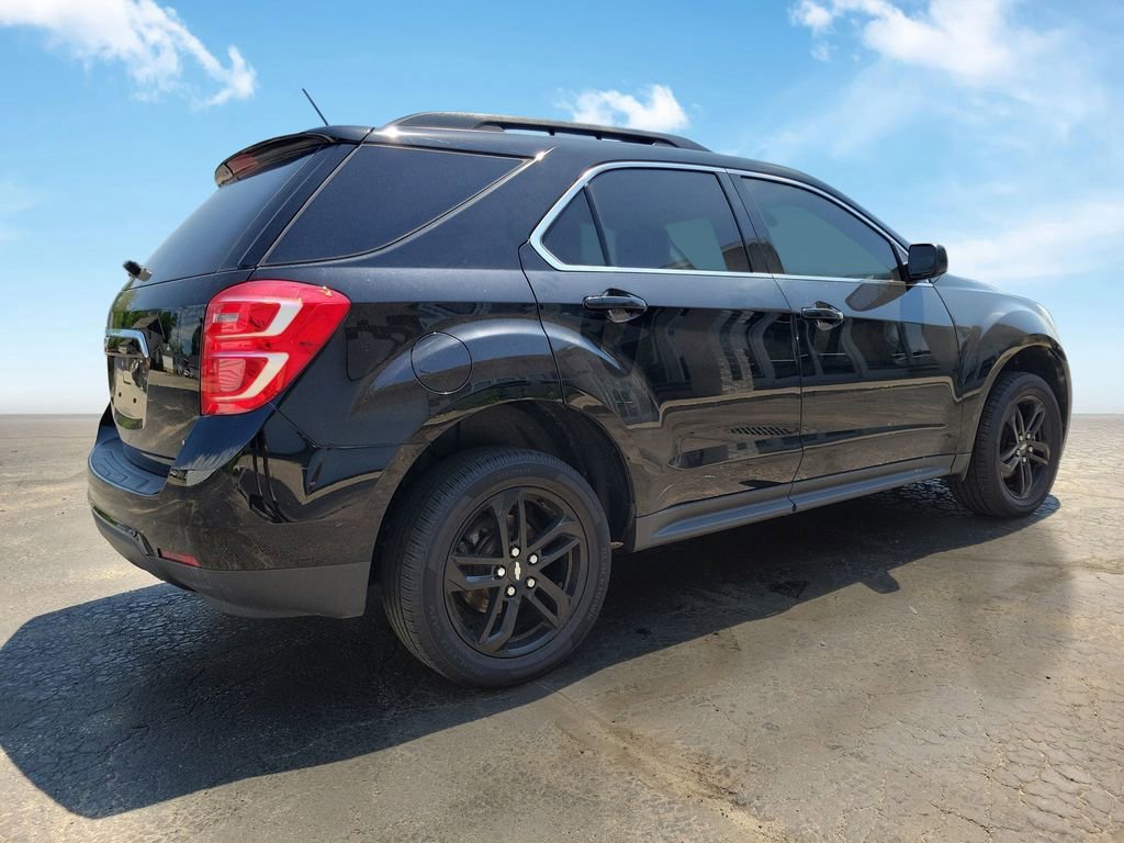 Used 2017 Chevrolet Equinox LT w/ Midnight Edition FWD image 4